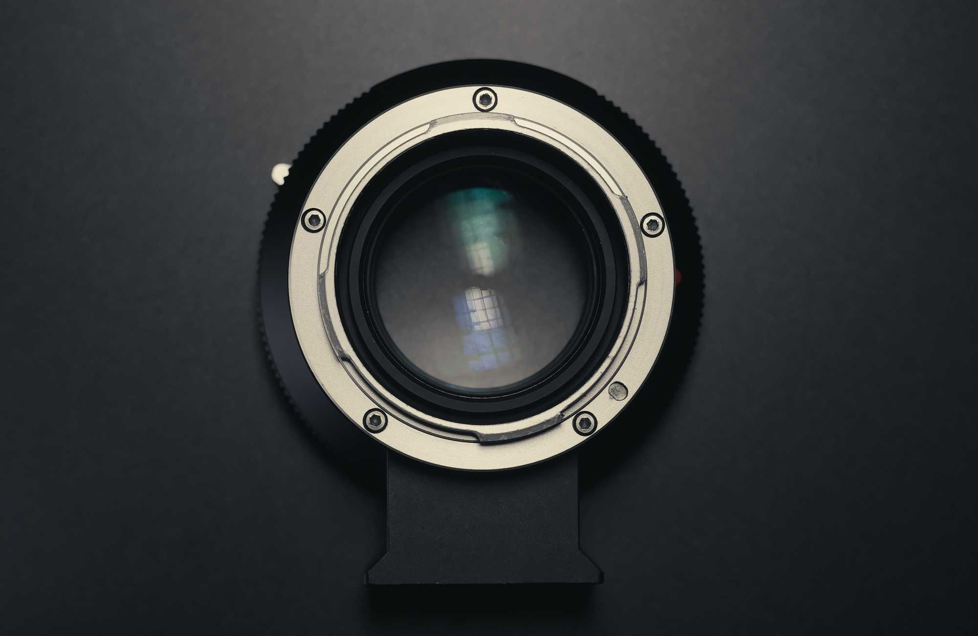 KIPON Baveyes 0.7x Mount Adapter for Mamiya 645 Lens to Leica L-Mount