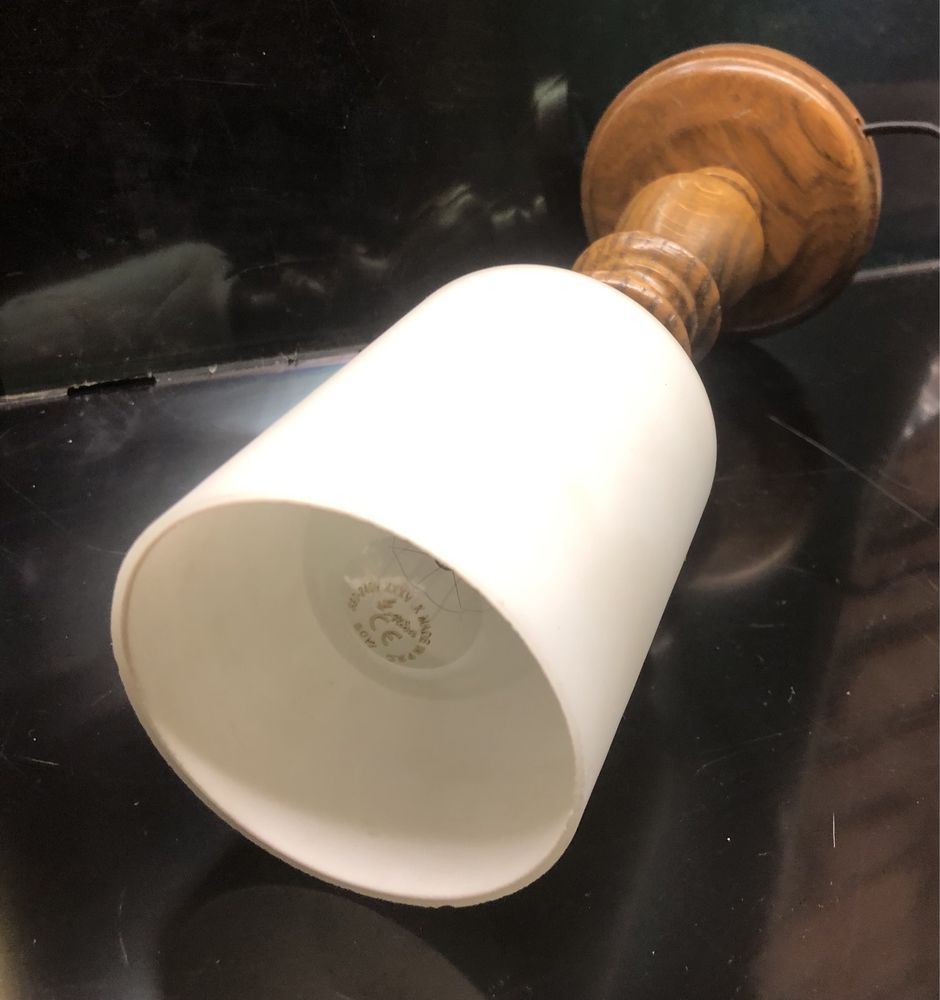 Drewniana lampka nocna szklany klosz vintage retro PRL