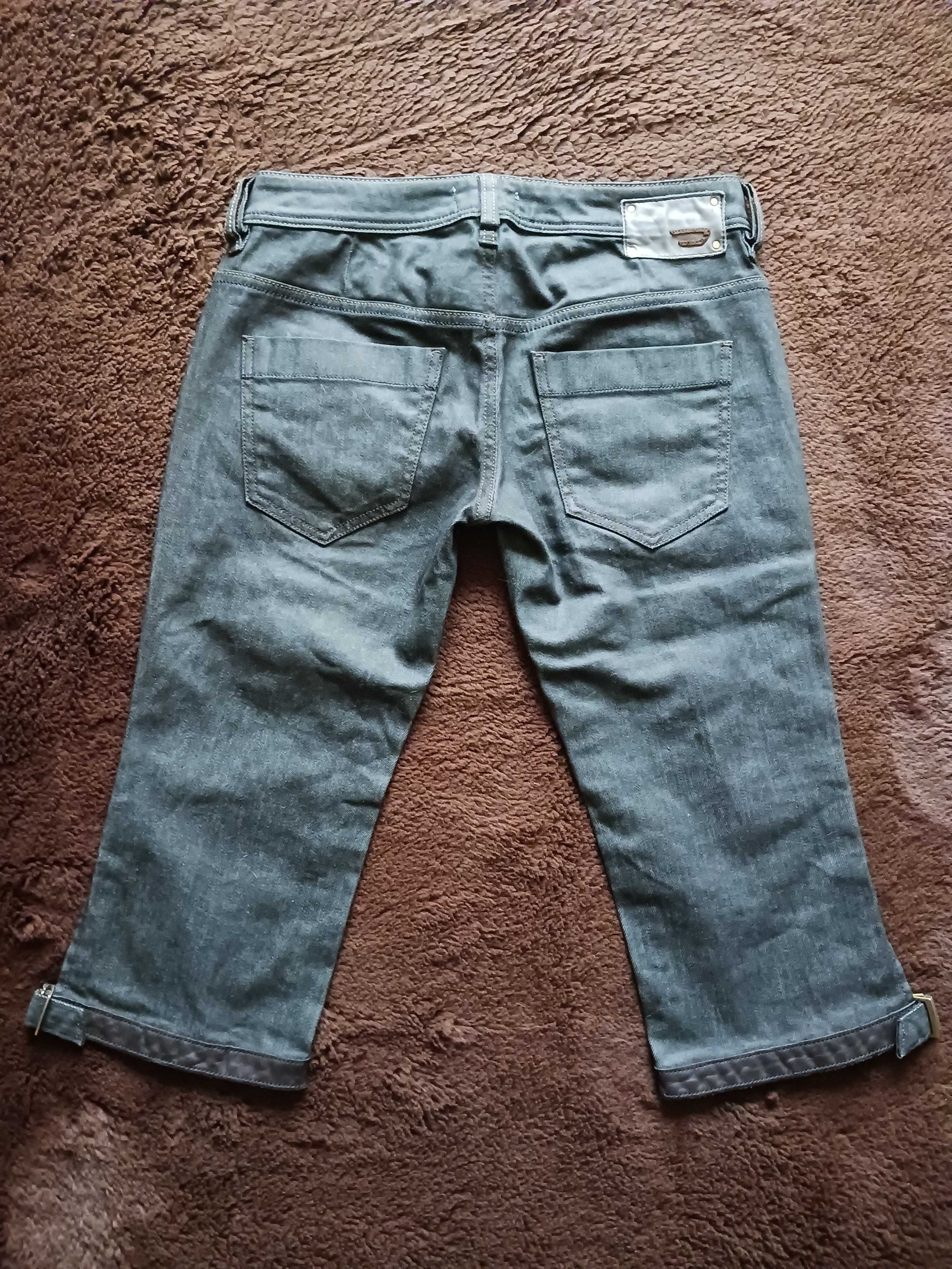 Джинсовые бермуды Diesel