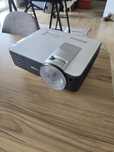 Projector de curta distância