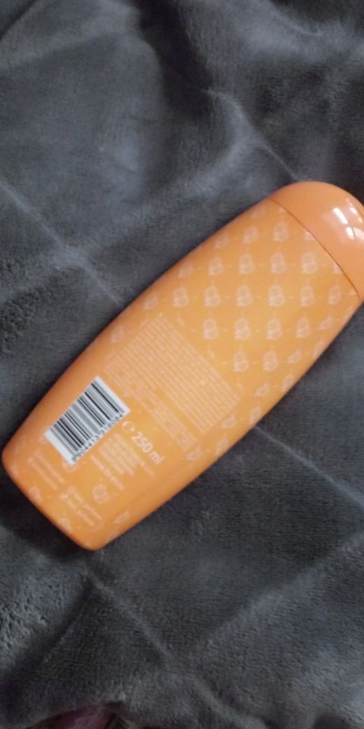 Żel pod prysznic i szampon ORANGE dominik RUPIŃSKI x BI-ES