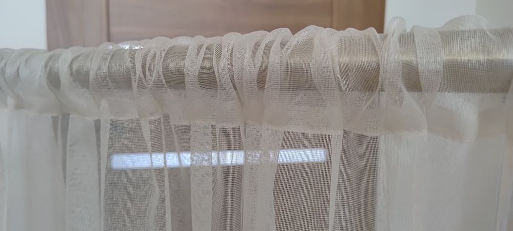 Nowa firanka z gipiurą ecru 120 cm