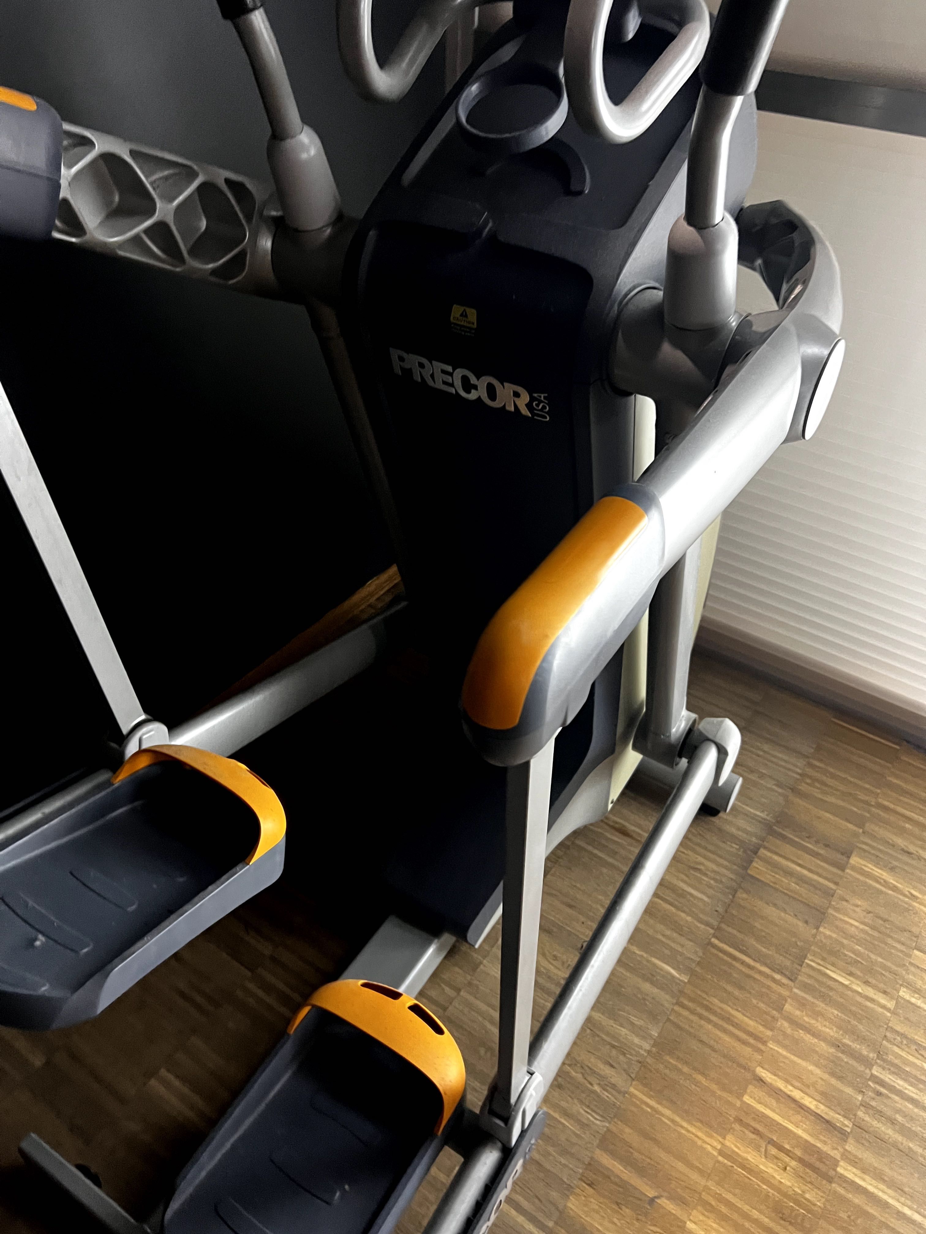 Orbitrek PRECOR - AMT 100i