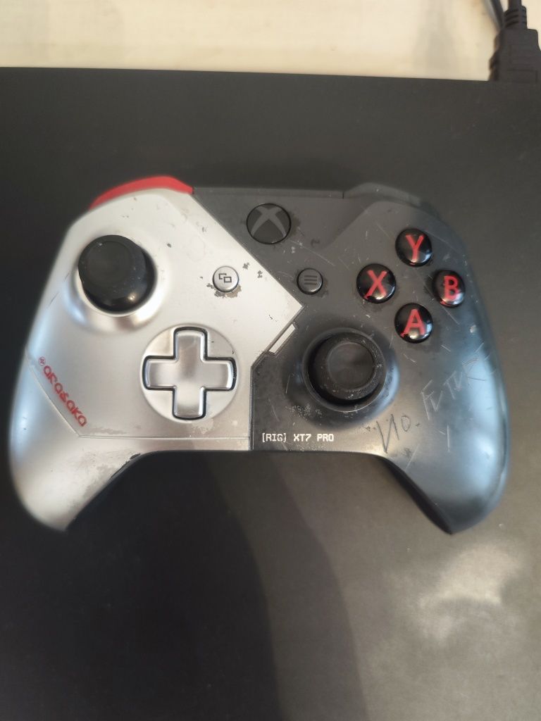 Konsola Xbox One X