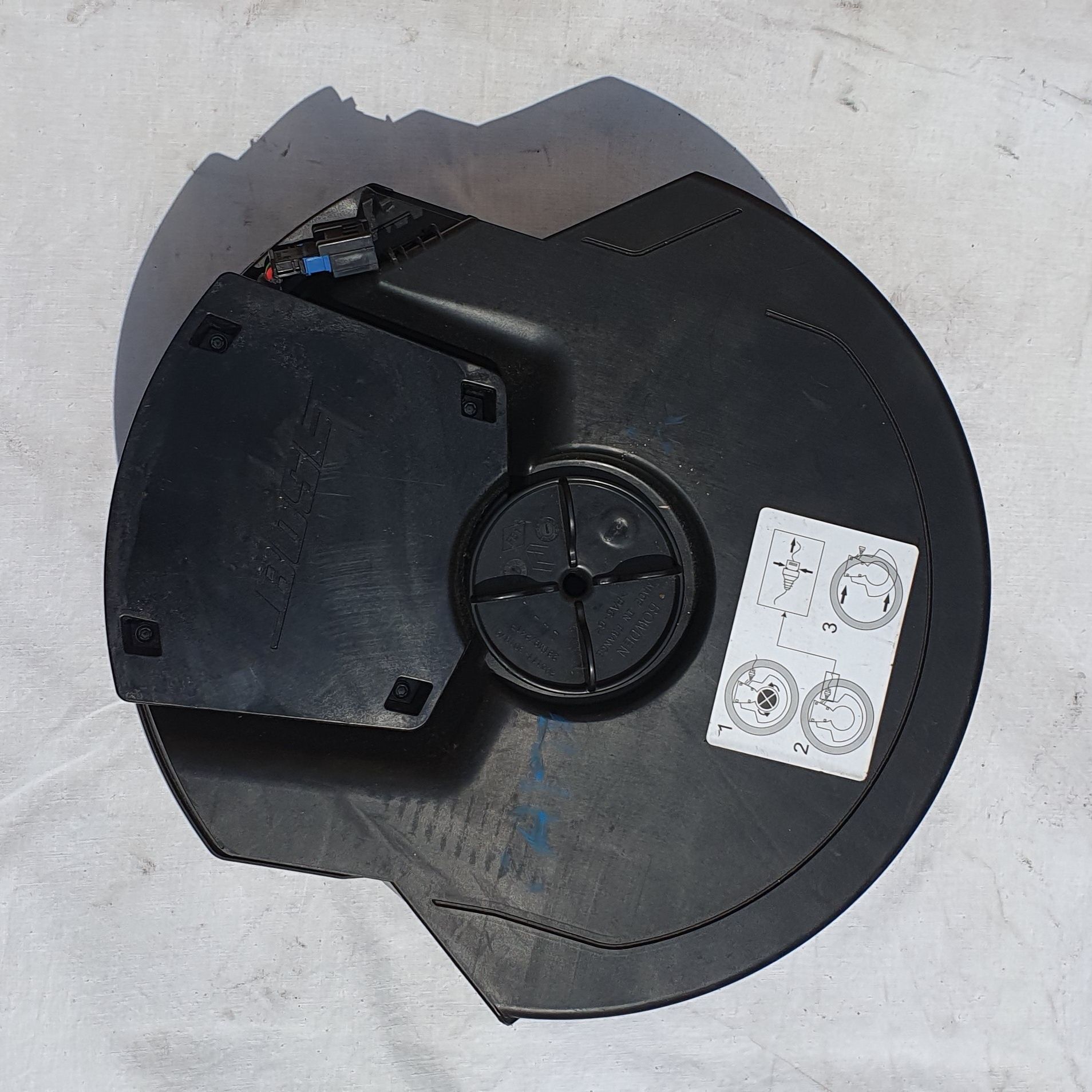 Captur  subwoofer "Bose"