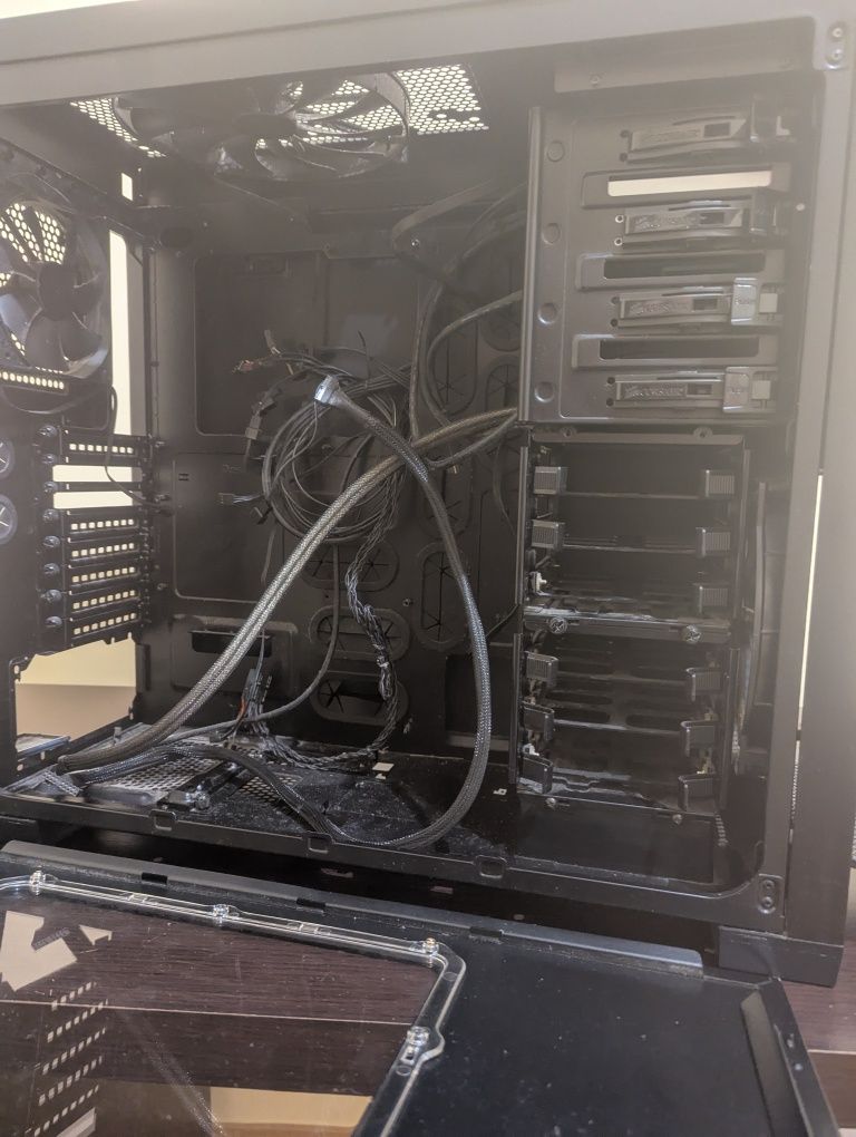 Caixa Corsair Obsidian 650d