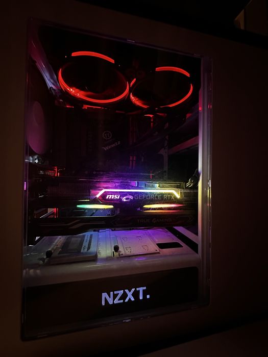 Komputer (i7 7700k) (RTX 2080) Dyski SSD,HDD, klawiatura, myszka