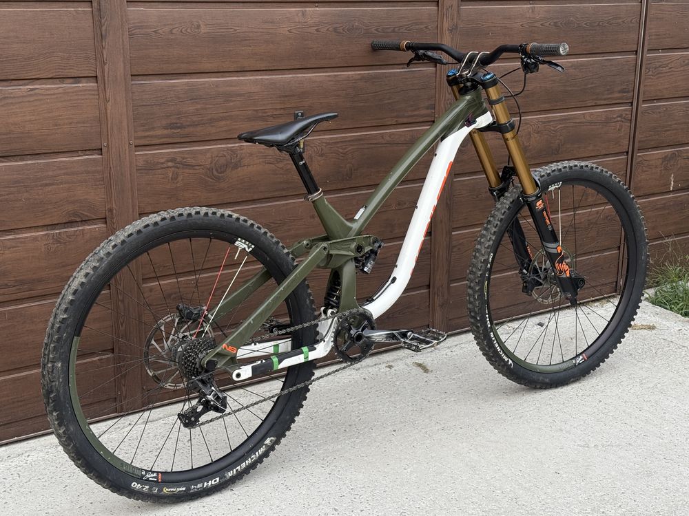 Rower dh Ns fuzz ( dh, fr, enduro, commencal, ns bikes, fox, sram, )
