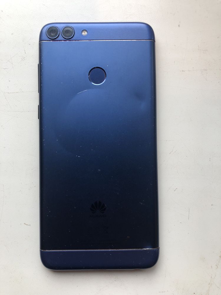 Телефон Huawei. ( Хуавей ). Модель. FIG-LX1.