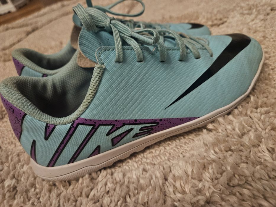 Buty sportowe Nike Mercuriale turf na halę i orlika  37,5