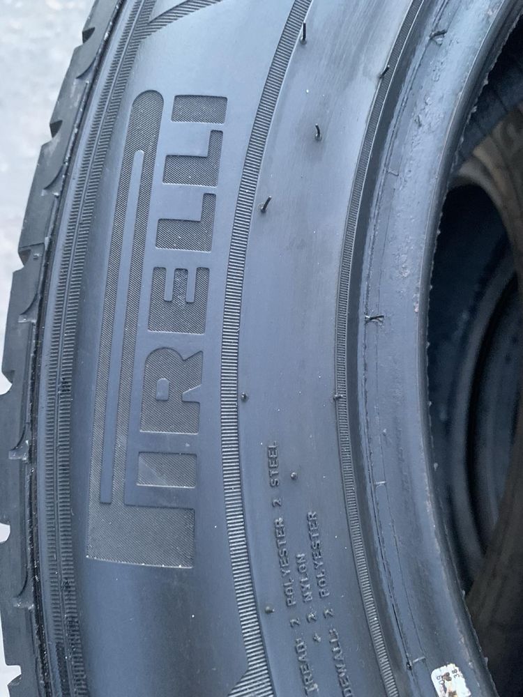 Шини 215/60 R17C Pirelli 8мм 2020рік 215 60 17С