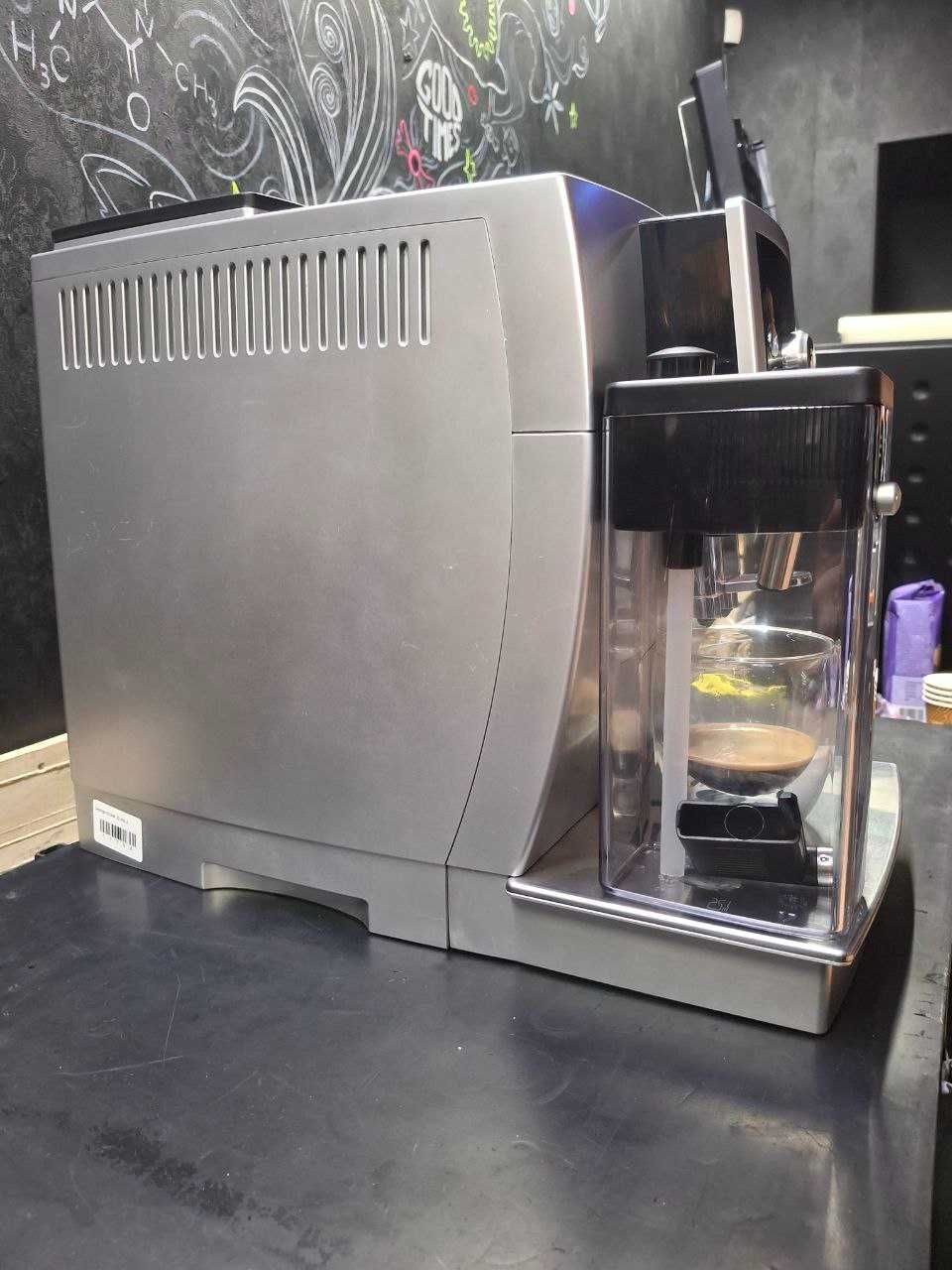 Кавомашина Delonghi Intensa з гарантією новий капучинатор кавоварка