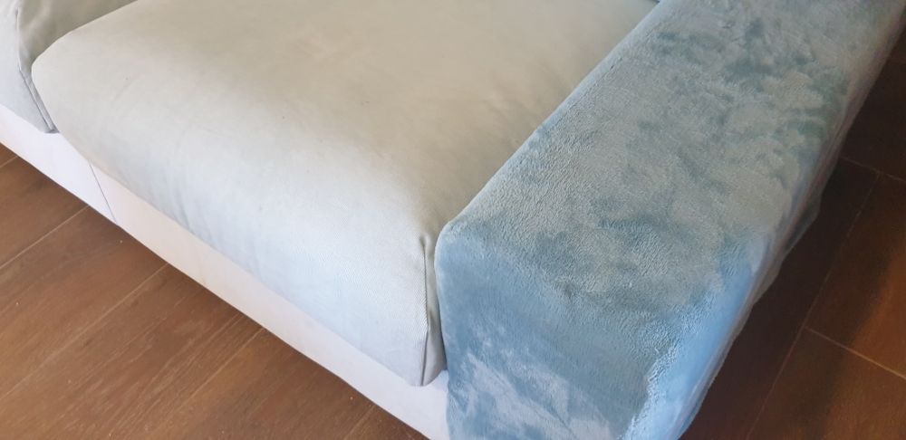 Sofá 3 lugares em tecido