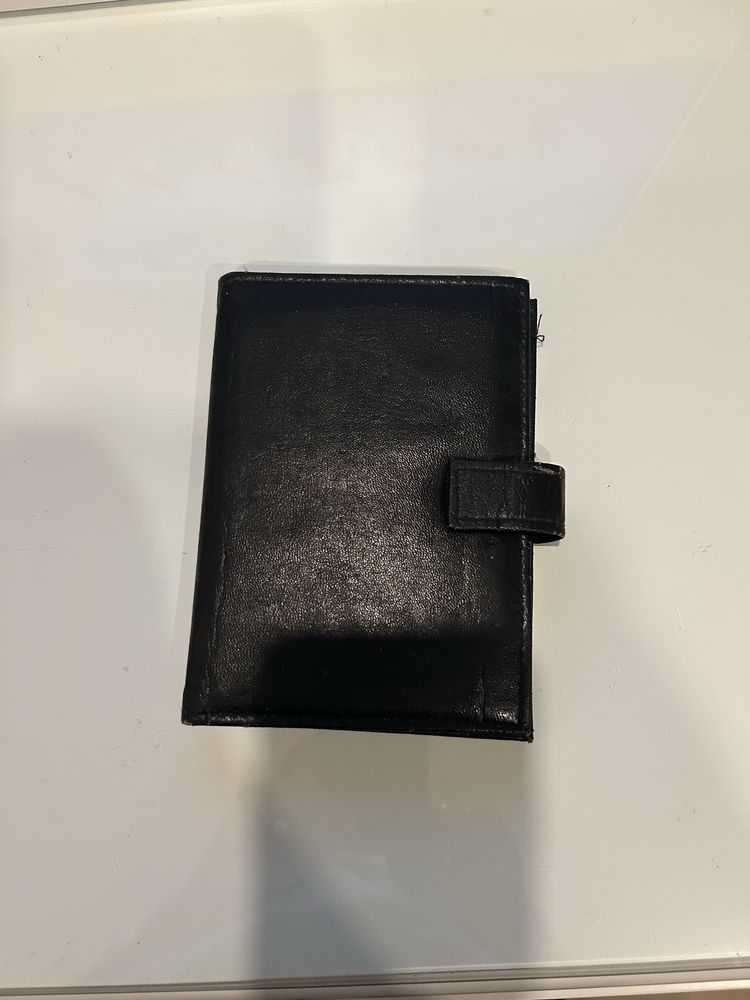Calculadora em carteira com caneta