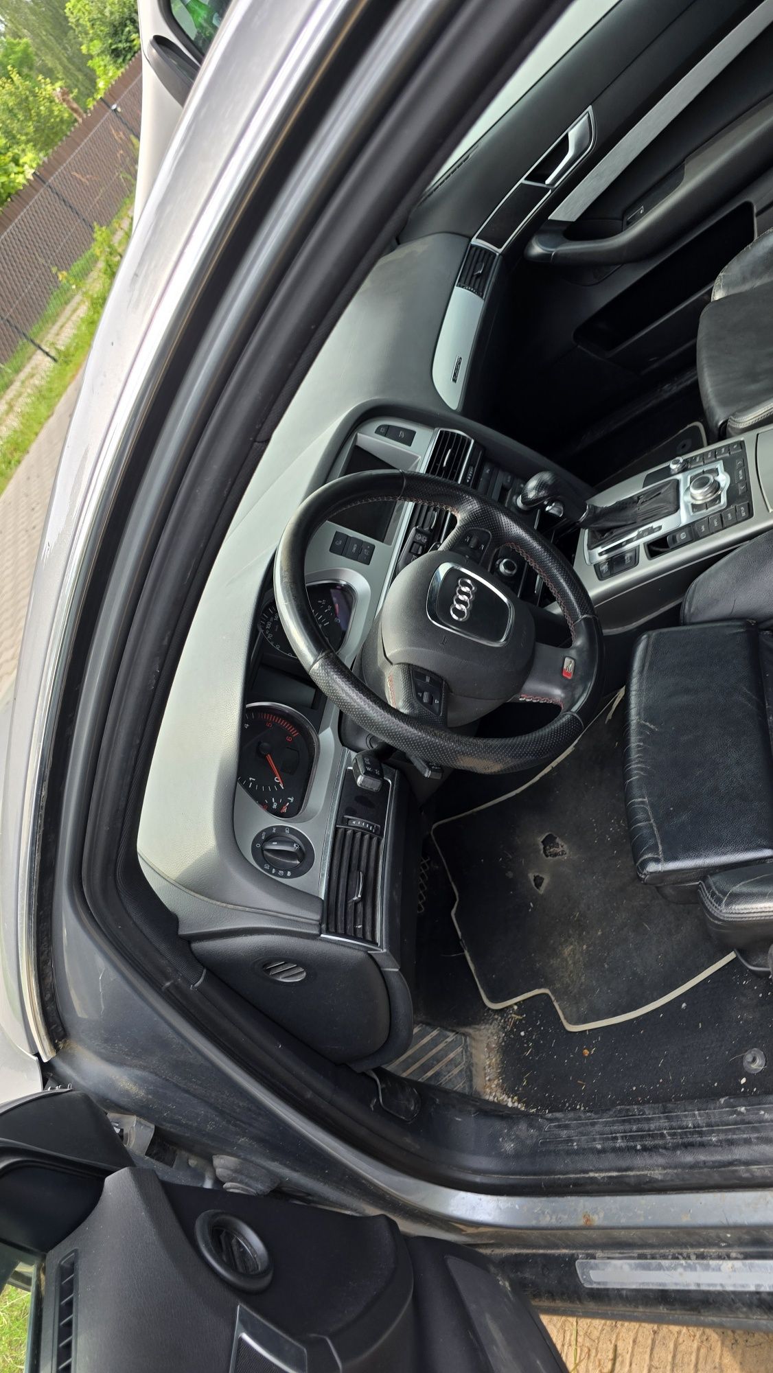 Deska rozdzielcza kokpit Audi A6 C6 Europa