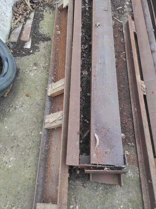 Продаю швеллера б/у, 20 и 10