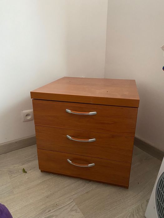 Mesinha de cabeceira