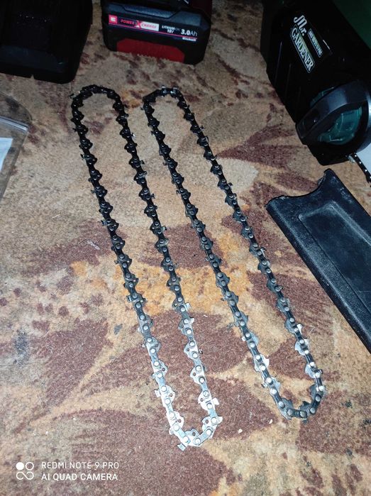 Акамуляторна пила щоточна  18 вольт комплект на фото .