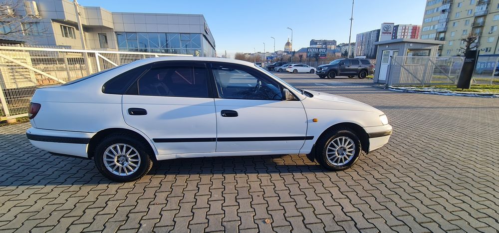 Терміновий продаж Toyota Carina E
