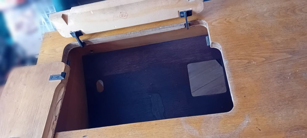 Szafka vintage pod maszynę do szycia Łucznik - oryginał PRL, 1974r.