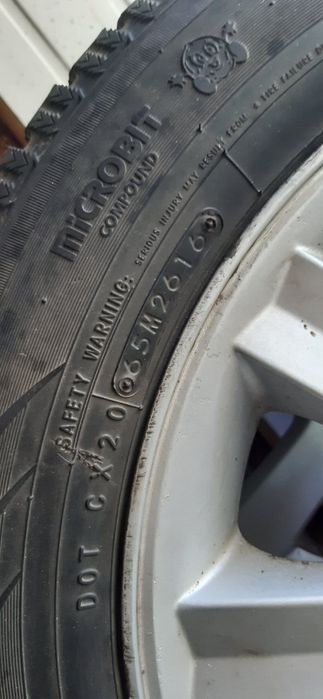 Продам титанові диски із зимовою гумою