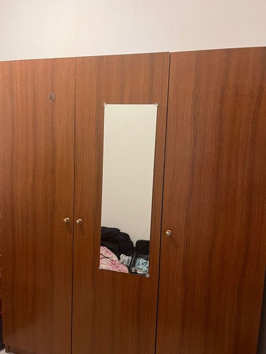 Armario tres portas