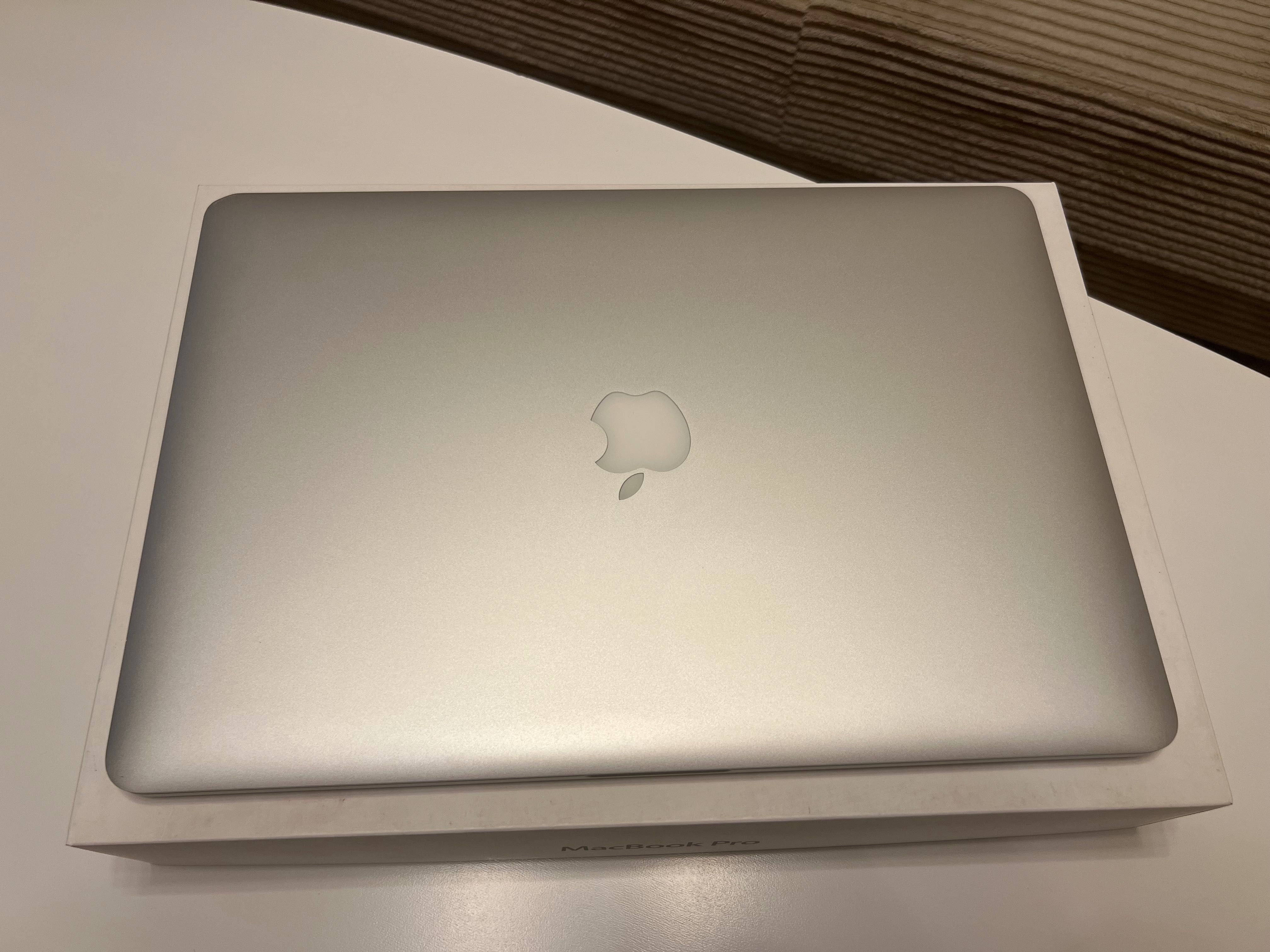 Apple MacBook Pro 15 Retina - Late 2013 A1398 i7 8GB 256GB świeża bat.