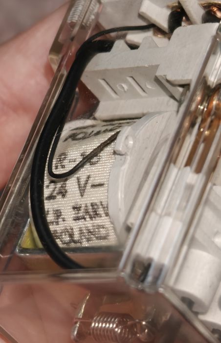 Przekaźnik przemysłowy 24 V przekaźniki przemysłowe R-15  10A  PRL