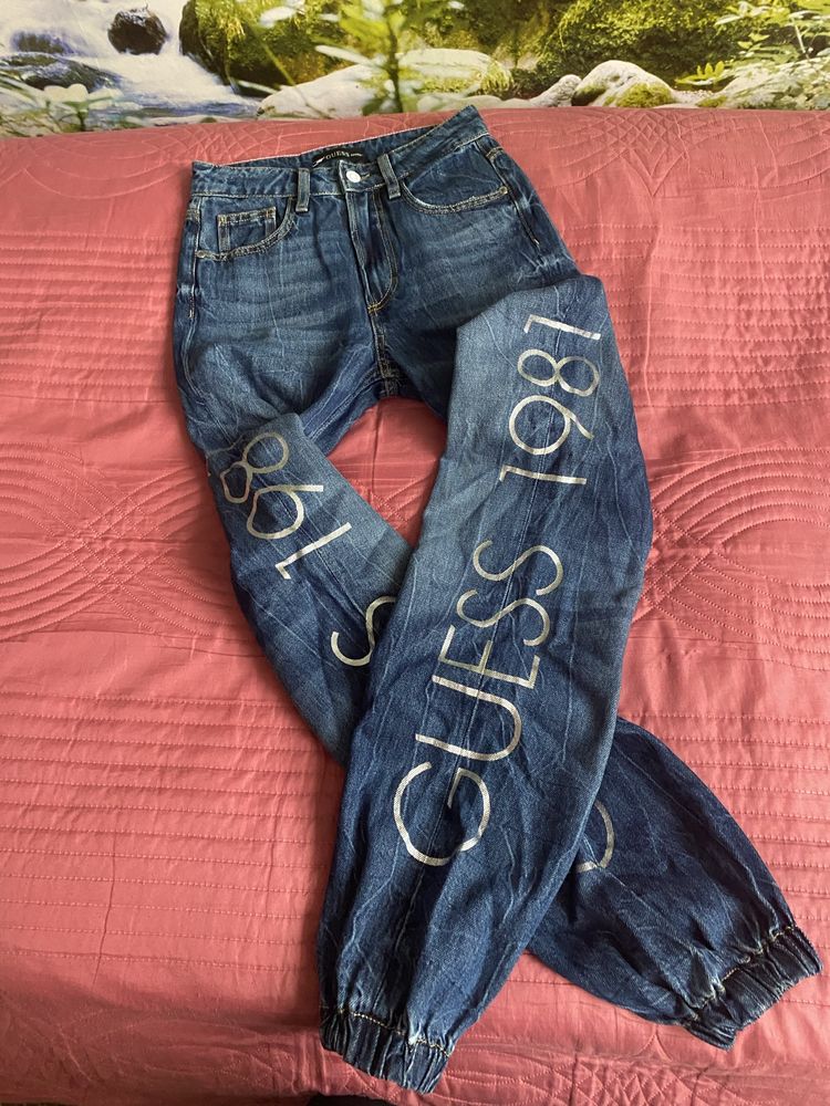 Spodnie jeans bojowki wysoki stan Guess