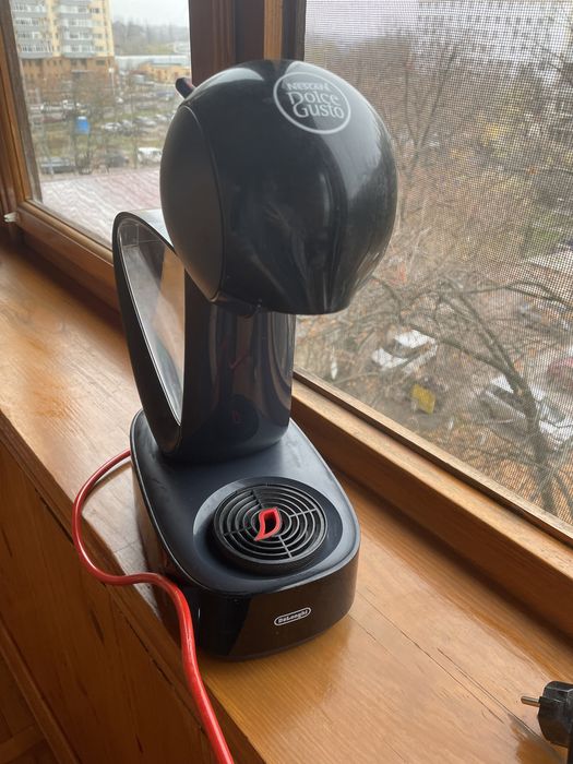 Капсульна кавомашина (Nescafe Dolce Gusto)