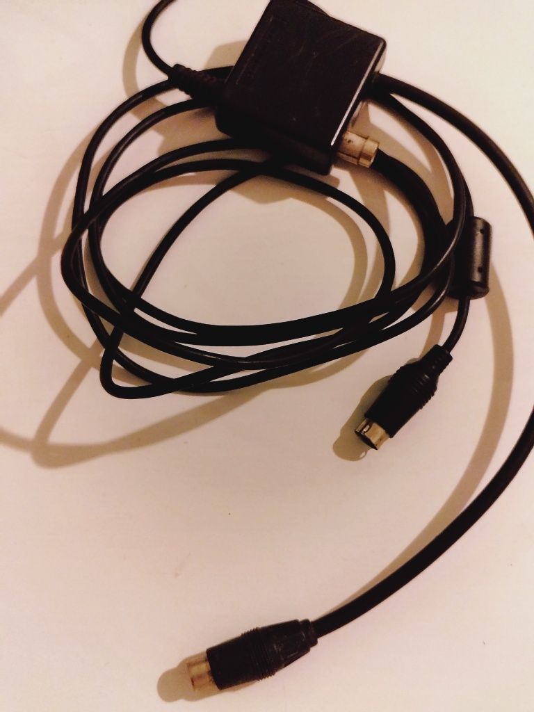 Mega Drive II com 2 comandos
