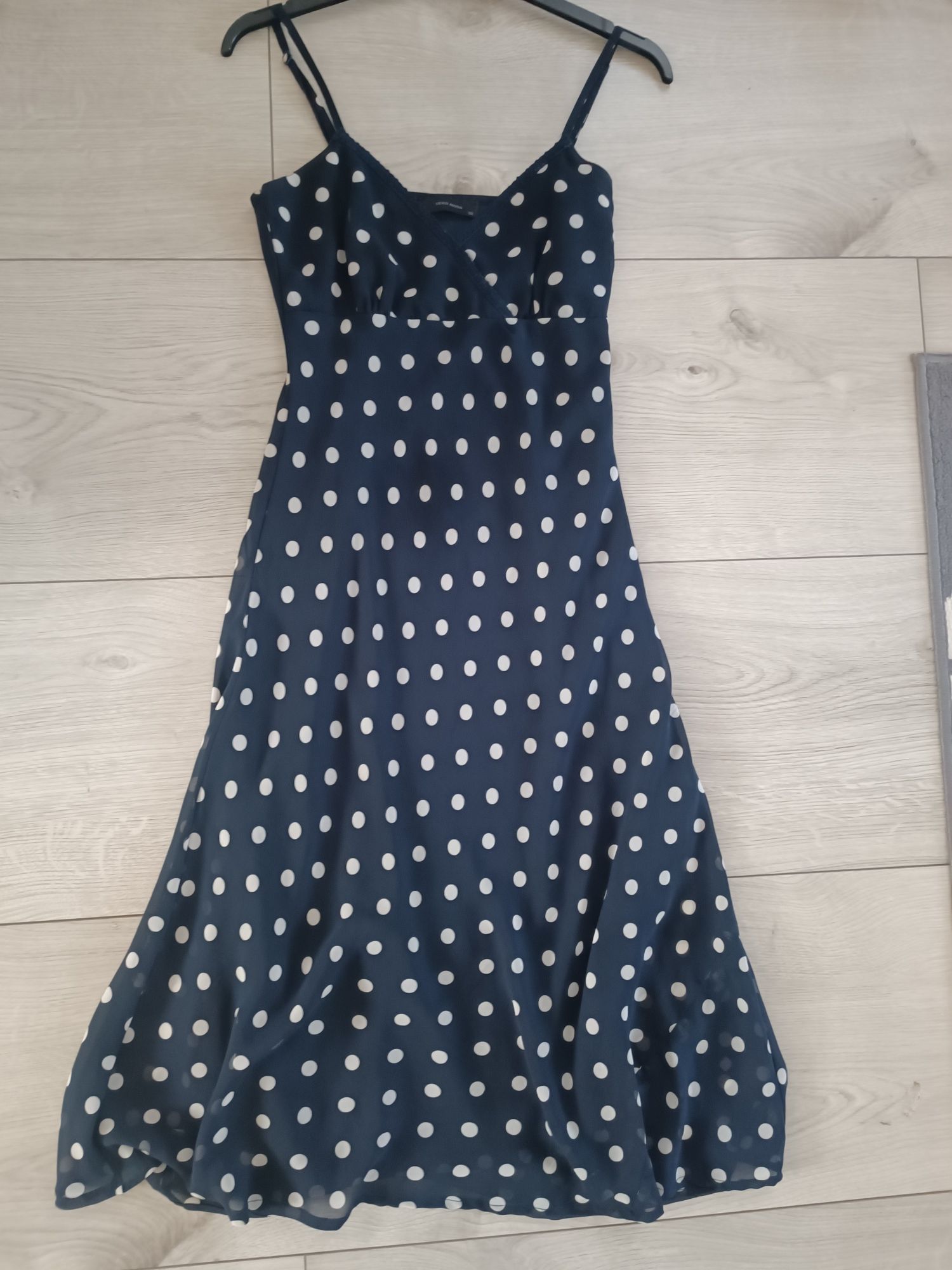 Śliczna elegancka sukienka damska granatowa w grochy Vero moda r.36
