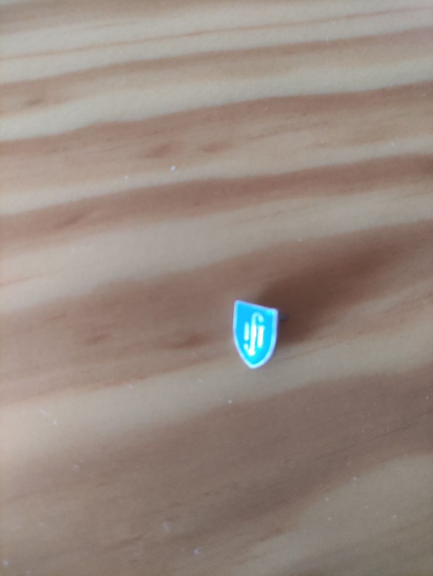 Pins de temas variados
