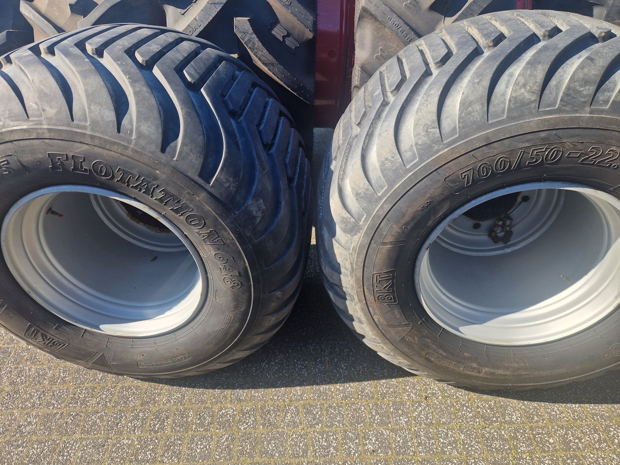 Koła opona 700/50r22.5 BKT Flotation 648 felga 24x22.5