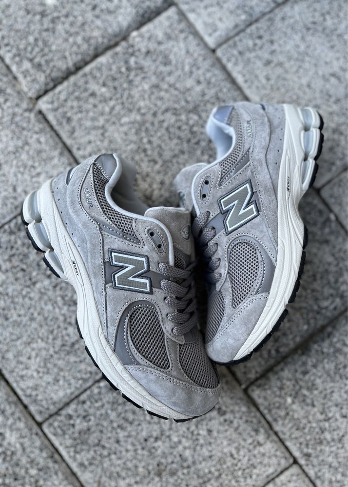 New Balance 2002R Light Grey