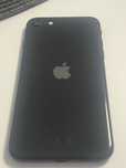 Apple SE telefon od kobiety