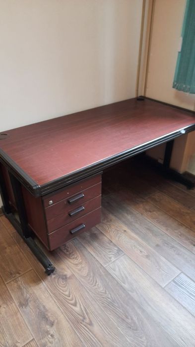 Офісні меблі ДСП - безкоштовно (самовивіз)