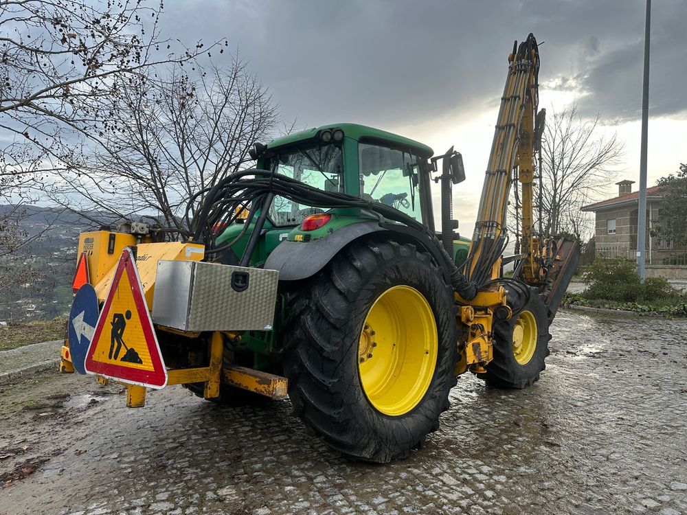 Trator John Deere 6520 Limpa Bermas 10m Matriculado