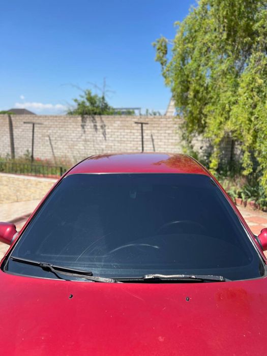 Продам машину HYUNDAI Lantra 1.6 1993