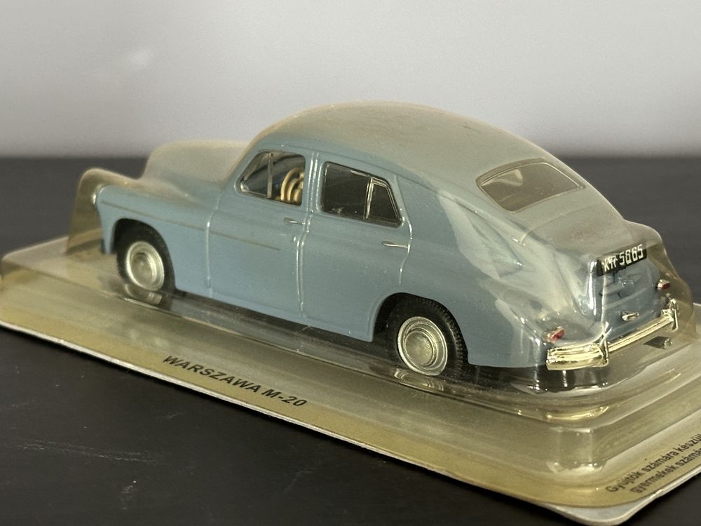 Kultowe auta PRL - Warszawa M20 - skala 1:43