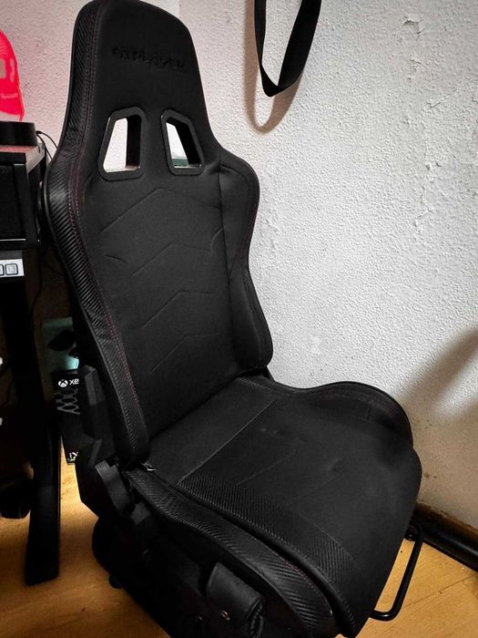 Cockpit GTPlayer + Conjunto Logitech G29 (Volante + Pedais + Mudanças)