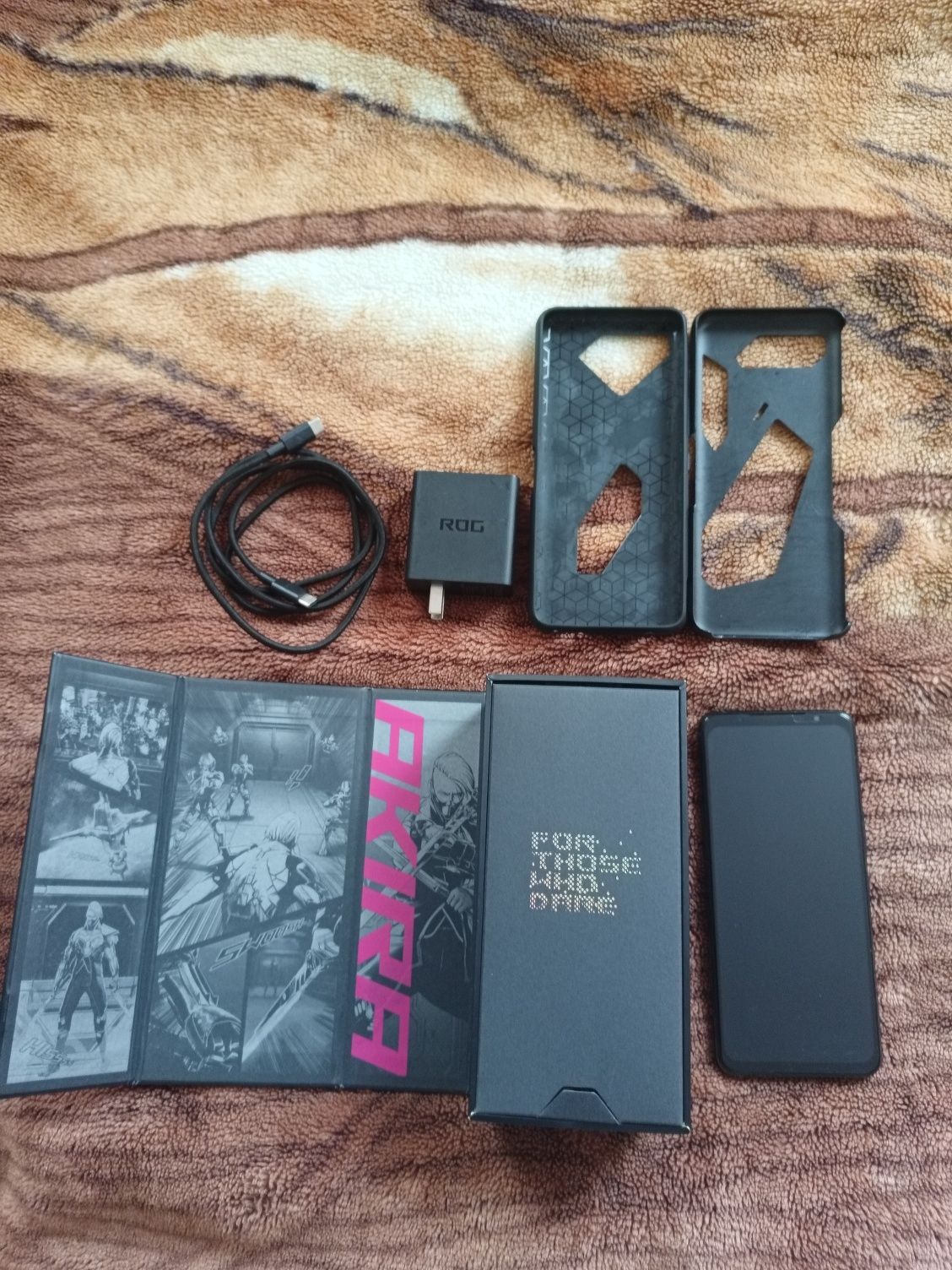 Продам Asus rog phone 5 16/256