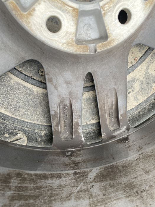 Диск колесный литой 20" 4L0601025M оригінал