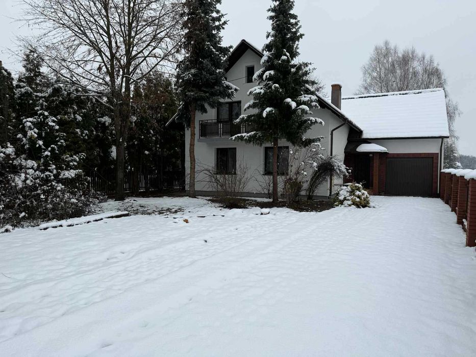 • Dom 225 m² • Nisko • 16 AR • Gotowe do zamieszkania