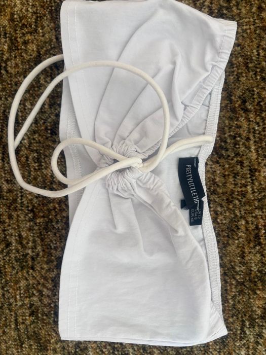 Bluzka krótka bez ramiączek na kato