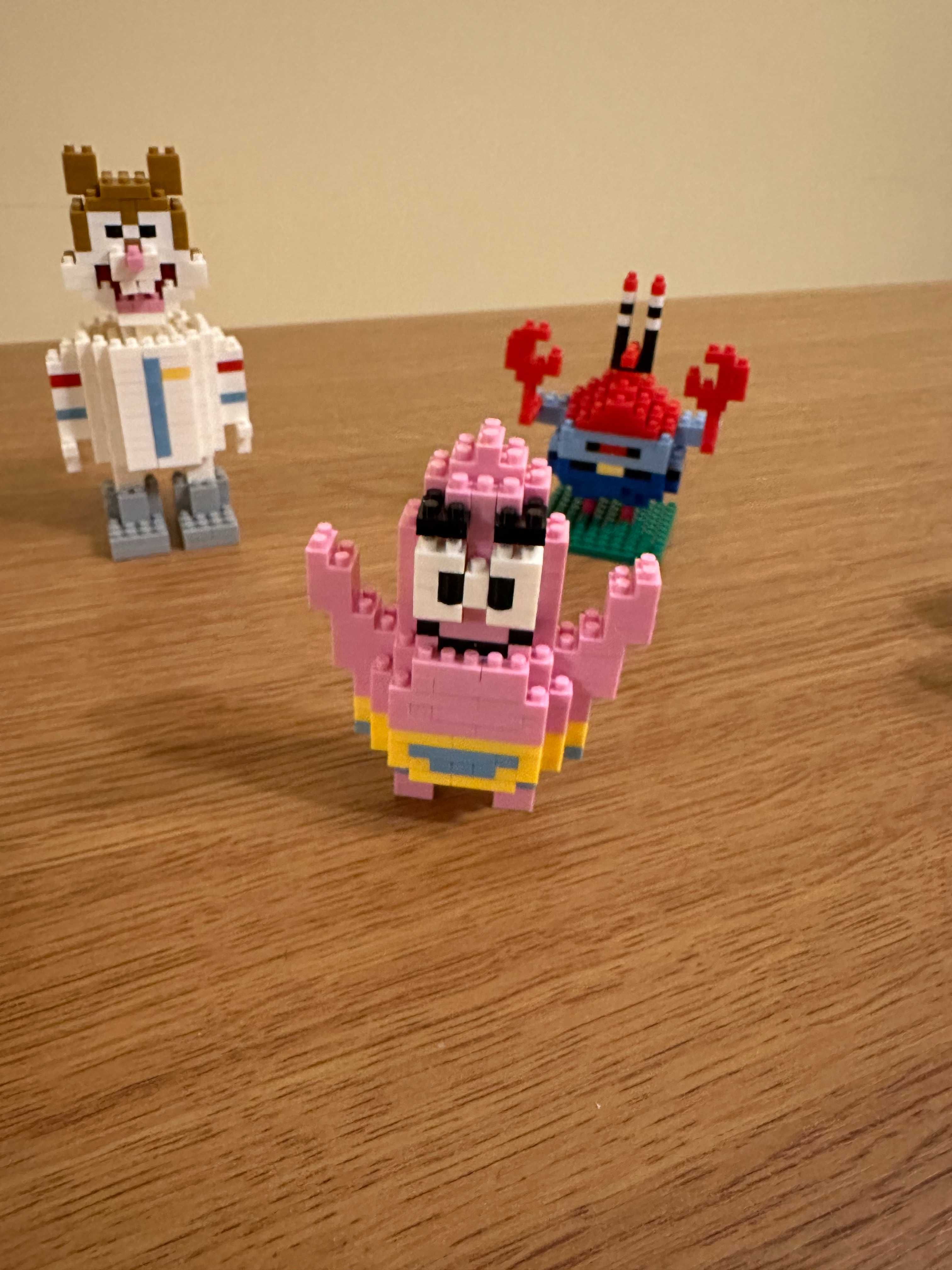 Mini klocki: SpongeBob Kanciastoporty. Figurki z serialu animowanego