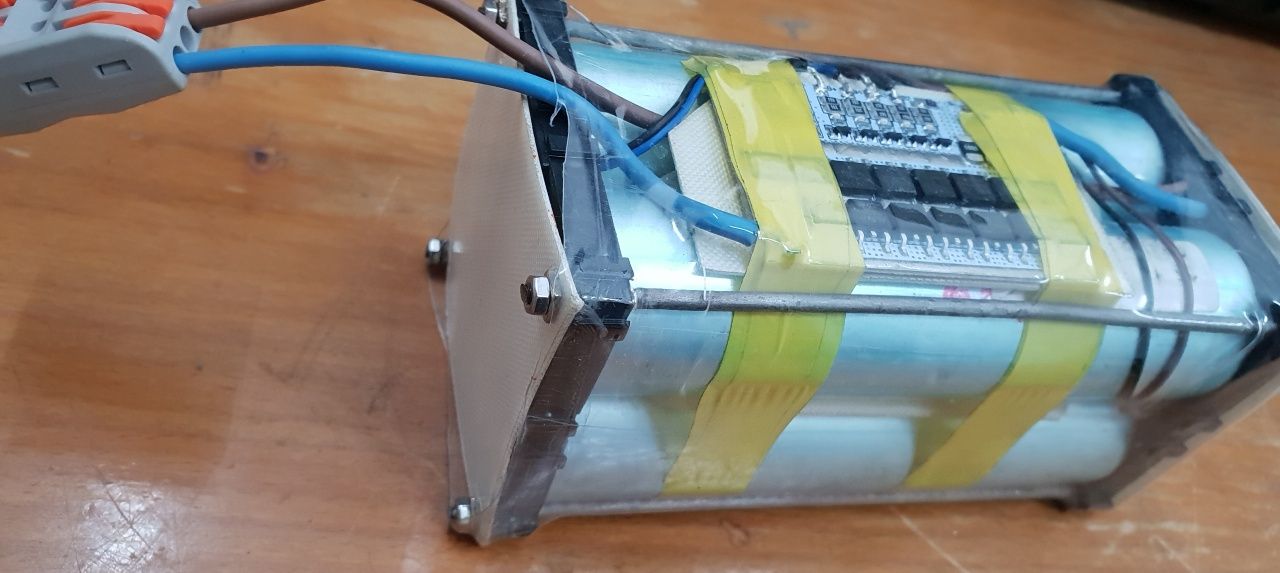 Аккумулятор Lifepo4 12v (13,6v), 15Ач, 180Втч для ДБЖ, електротр.