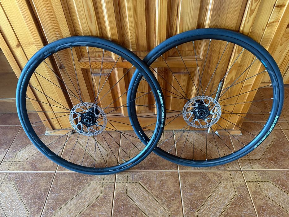 Koła Shimano rs171 z oponami Michelin dynamic sport 700x25C