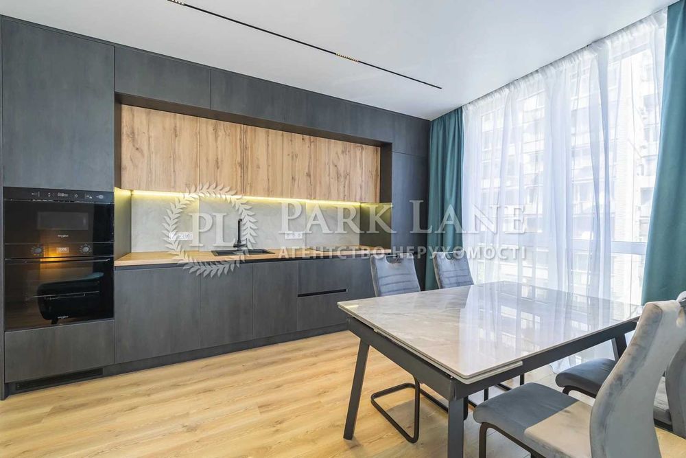 2-к Котарбінського (Кравченка), 24 Старт Шевченківський, Лук'янівська