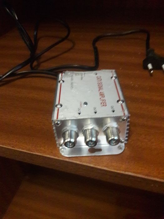 Amplificador de sinal de antena